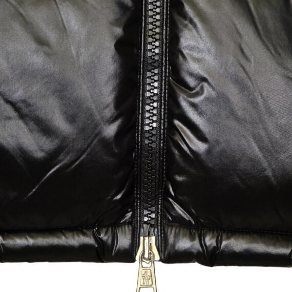 Moncler Puffer Jacket - Moveda