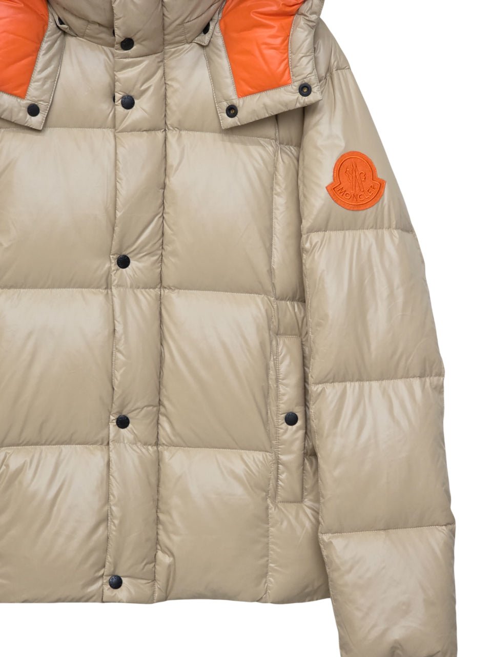 Moncler Puffer Jacket - Moveda